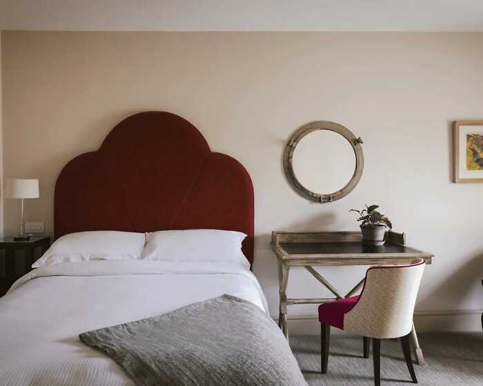 Spacious Double room, The Pilsley Inn
