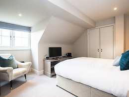King room, The Duxford Lodge