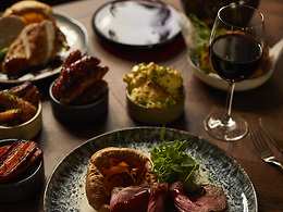 The Salt and Stone Restaurant restaurant, The Duxford Lodge