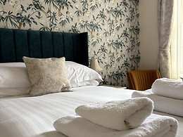 Deluxe Double room, The Feathers Hotel Aberaeron