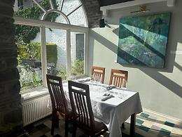 The Feathers Hotel Aberaeron