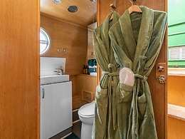 Four Sisters - 4 adults and 2 children room, The Four Sisters Boatels
