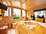 The Four Sisters Boatels - The Camillia room