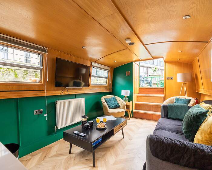 The Wee Sisters room, The Four Sisters Boatels