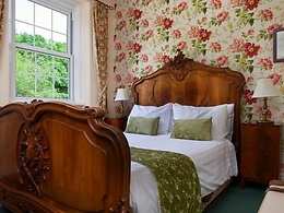 Cosy Double room, The Fox & Hounds Country Hotel