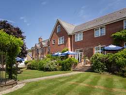 The Fox and Hounds Country Hotel