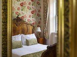 The Fox and Hounds Country Hotel
