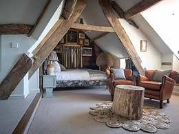 Signature room, The Frogmill