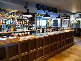 The Globe, Warwick