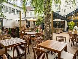 The Globe, Warwick