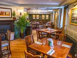 The Restaurant restaurant, The Globe, Warwick