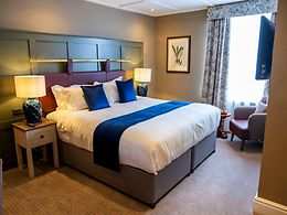 Superior room, The Globe, Warwick