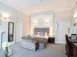 Deluxe room, The Lookout