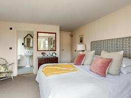 Deluxe room, The Lookout