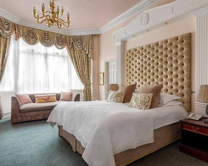 King room, The Lookout