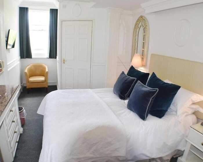 Cosy room, The Lookout