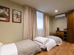 Really Comfy Accessible room, The Potter's Heron