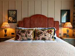 Fancy room, The Potter's Heron