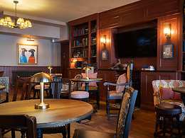 Restaurant restaurant, The Potter's Heron