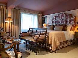 Luxe room, The Potter's Heron