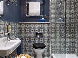 Snug room, The Potter's Heron