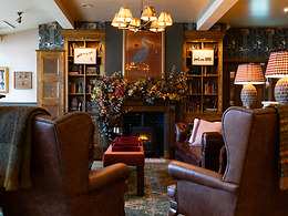 Restaurant restaurant, The Potter's Heron