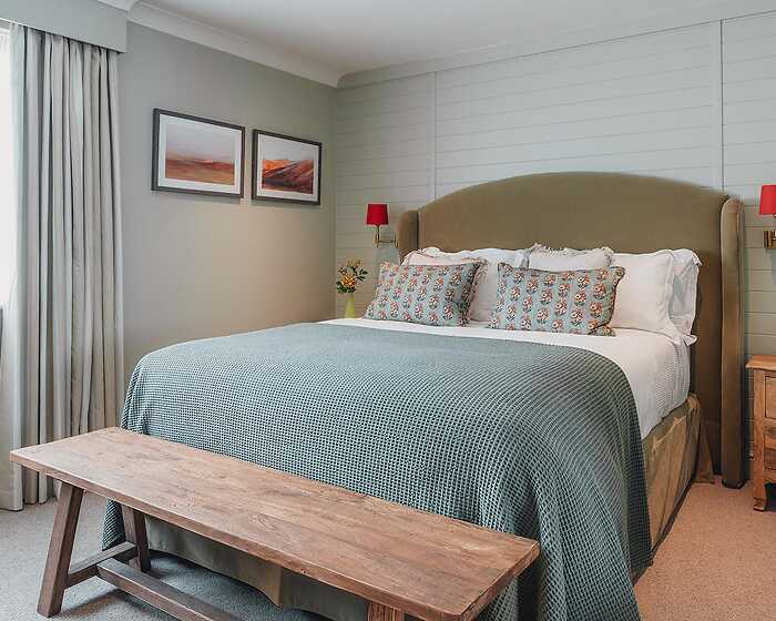 Comfy room, The Ropemaker