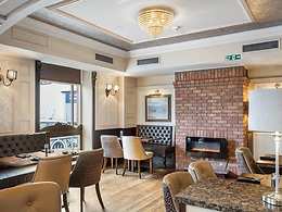 The Royal Hotel