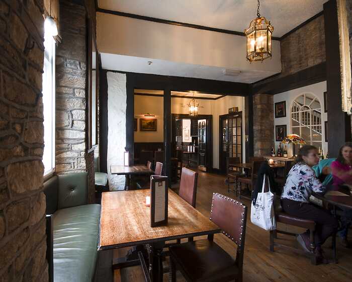 The Snooty restaurant, The Snooty Fox Inn