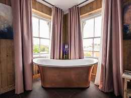 The Stroud Hotel
