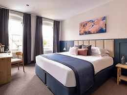 The Stroud Hotel - Deluxe room Deluxe room, The Stroud Hotel