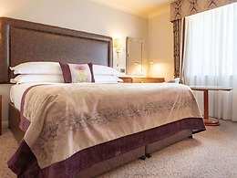 The Swan’s Nest Hotel