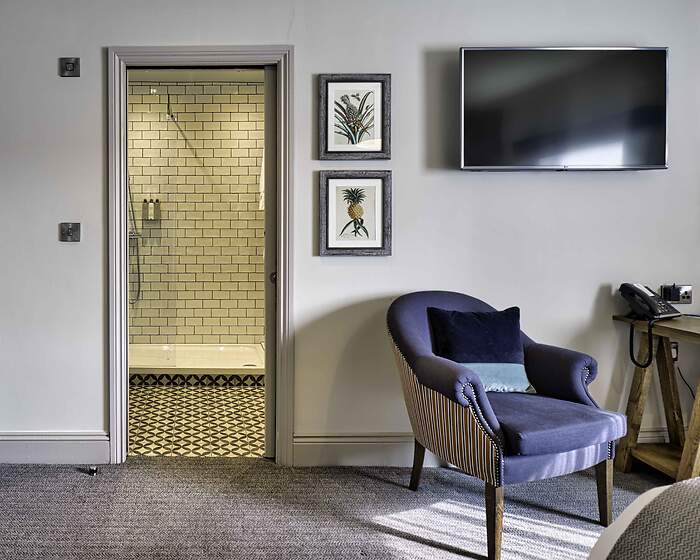 Accessible King room, The Wellington Arms