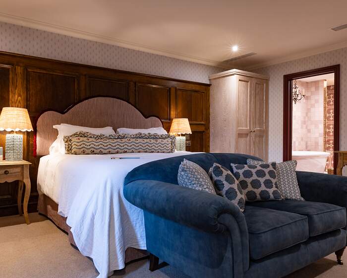 Luxe room, The White Hart (Lewes)