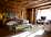 The Wood Norton - Luxury Hall Feature room