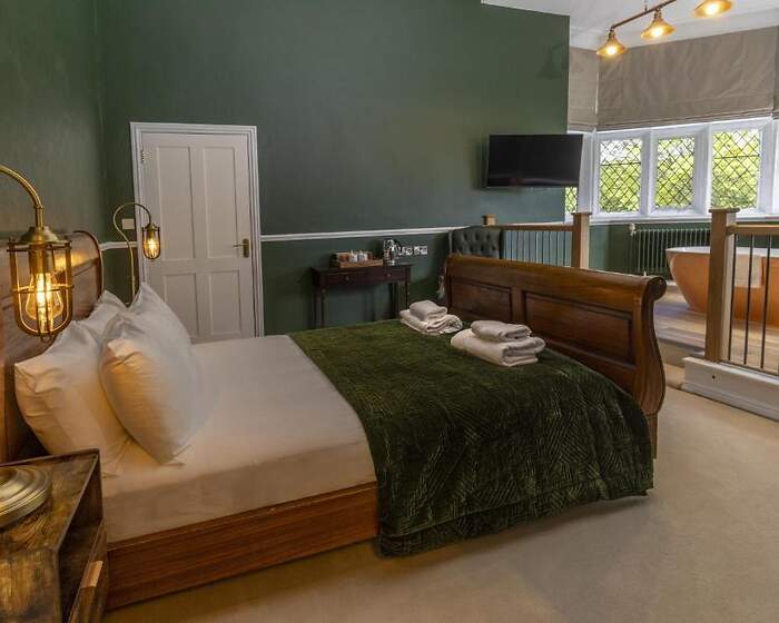 Superior room, Walworth Castle